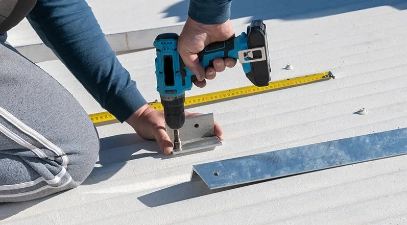 Roof Wind Uplift: How to Secure Roofs in High Wind Areas