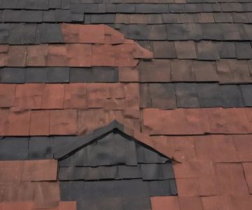 How to Pick Roofing Colours That Hide Dirt & Stains Well