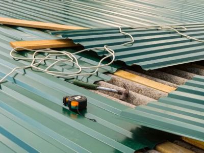 How Much Does Metal Roofing Weigh and Does It Matter?