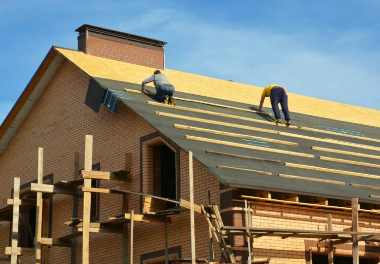 How Roof Renovation Permits Work in Municipalities Across Canada