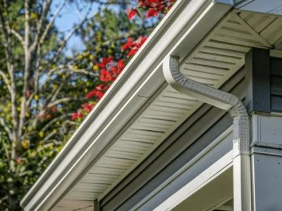 How to Select Roof Gutters & Downspouts That Protect Your Home Properly