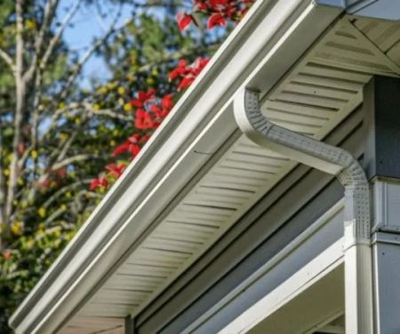 How to Select Roof Gutters & Downspouts That Protect Your Home Properly