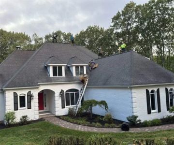 How to Understand Roof Construction Costs Per Square Foot in Canada