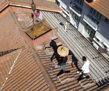 Roof Tile Replacement: Repair vs Replace Entire Tiles in Canada
